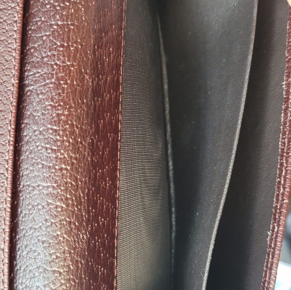 Gucci Brown Trifold Wallet - Picture 8 of 15